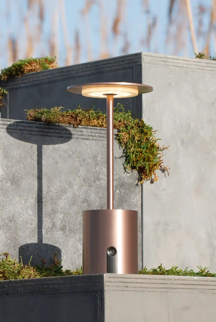 POPPY LED tafellamp 2W 180Lm IP44, herlaadbaar, batterij incl, koper